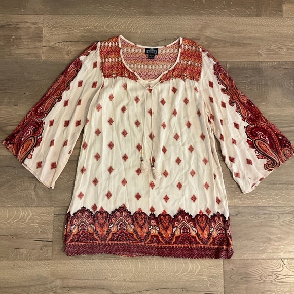 Angie Tops - Angie cream, red print 3/4 sleeve tunic, L